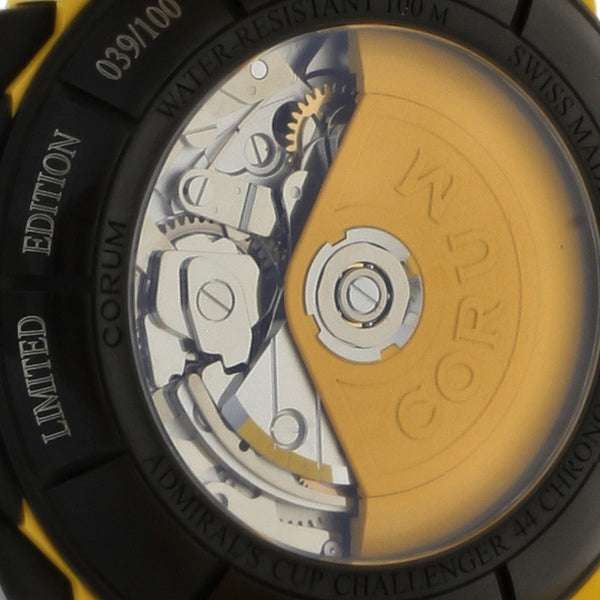 Reloj Corum para caballero modelo Admiral´s Cup Challenger.