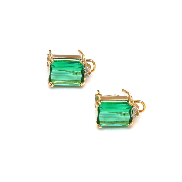 Aretes diseño especial con diamantes y obsidianas verdes en oro amarillo 14 kilates.