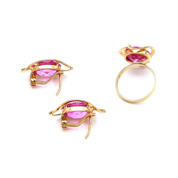 Juego de anillo y aretes estilizados con amatistas rosa de francia en oro amarillo 14 kilates.