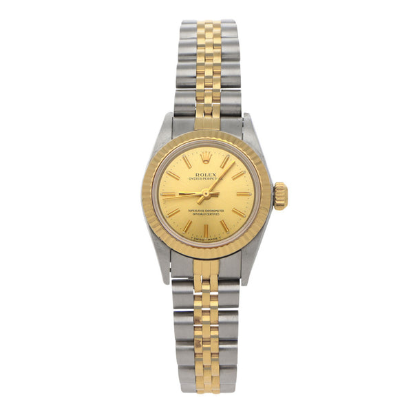 Reloj Rolex para dama modelo Oyster Pepertual vistas en oro amarillo 18 kilates.