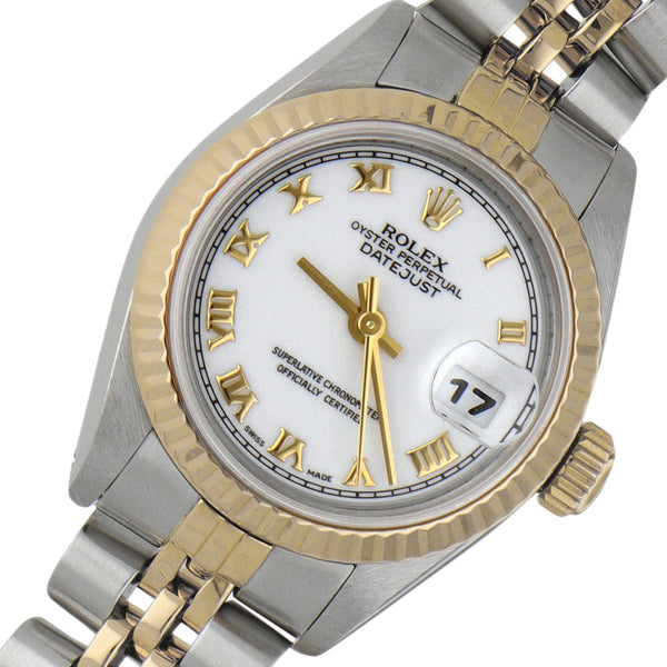 Reloj Rolex para dama modelo Oyster Perpetual DateJust vistas en oro amarillo 18 kilates.