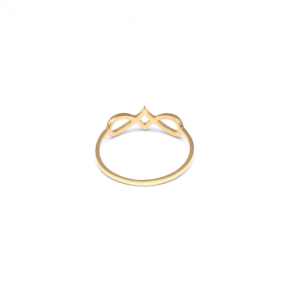 Anillo calado en oro amarillo 14 kilates.