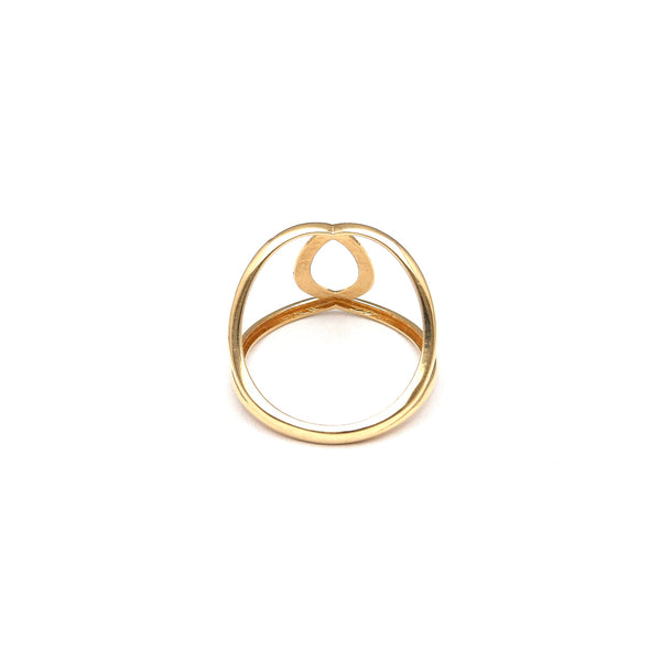 Anillo calado en oro amarillo 14 kilates.