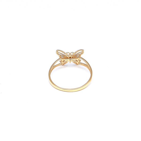 Anillo diseño especial motivo mariposa en oro amarillo 14 kilates.