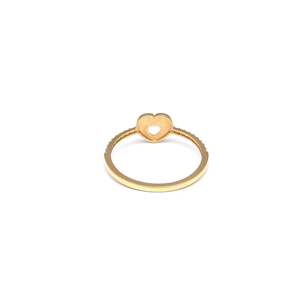 Anillo diseño especial motivo corazón con circonias en oro amarillo 14 kilates.