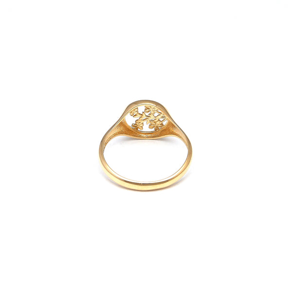 Anillo calado motivo floral en oro amarillo 14 kilates.