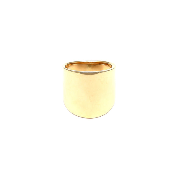 Anillo liso en oro amarillo 14 kilates.