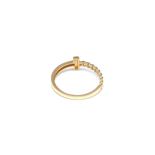 Anillo calado liso en oro amarillo 14 kilates.