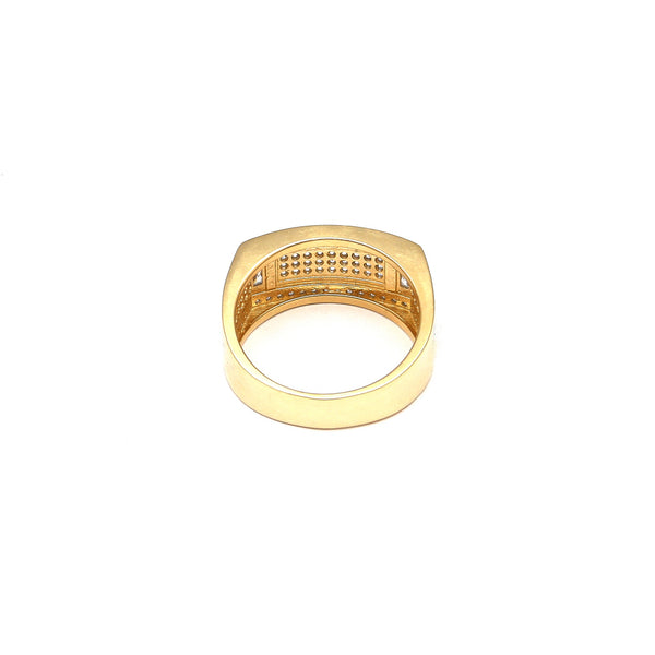 Anillo estilizado con circonias en oro amarillo 14 kilates.