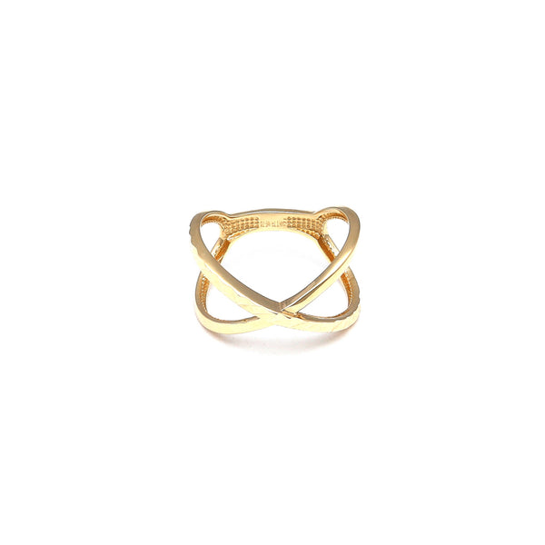 Anillo diseño especial en oro amarillo 14 kilates.