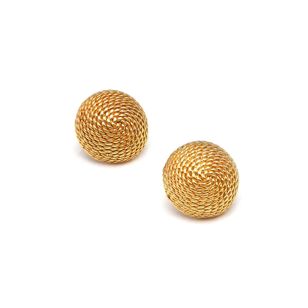 Aretes huecos en oro amarillo 14 kilates.