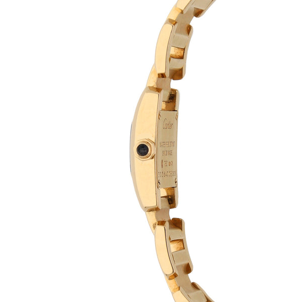 Reloj Cartier para dama modelo Tank Francaise en oro amarillo 18 kilates.