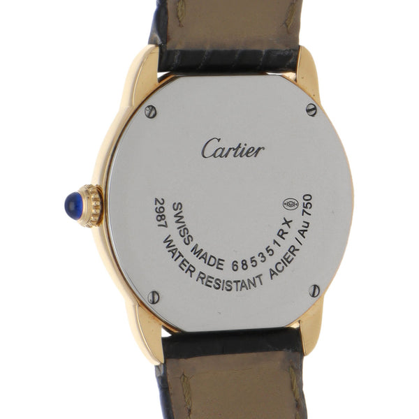 Reloj Cartier para dama modelo Ronde caja en oro amarillo 18 kilates.