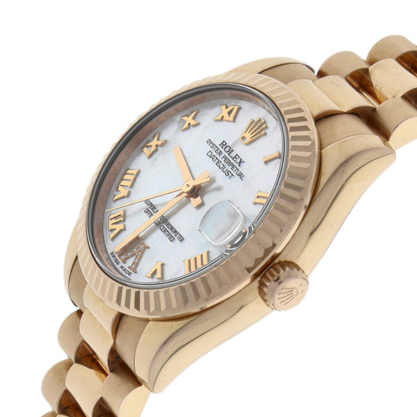 Reloj Rolex para dama modelo Oyster Perpetual DateJust en oro rosa 18 kilates.