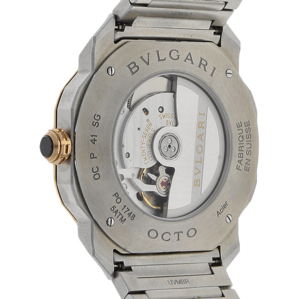 Reloj Bulgari para caballero modelo Octo Roma vistas en oro rosa 18 kilates.