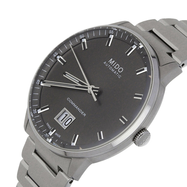 Reloj Mido para caballero modelo Commander Big Date.