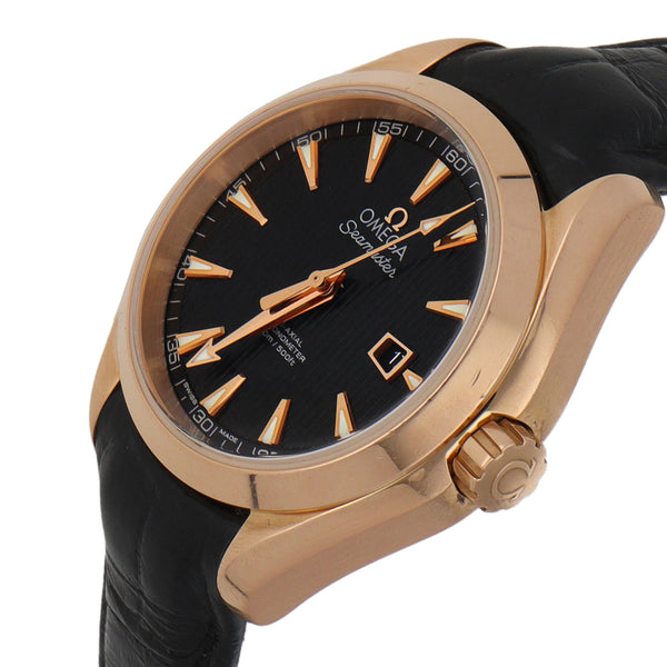 Reloj Omega para dama modelo Seamaster Aqua Terra caja en oro rosa 18 kilates.