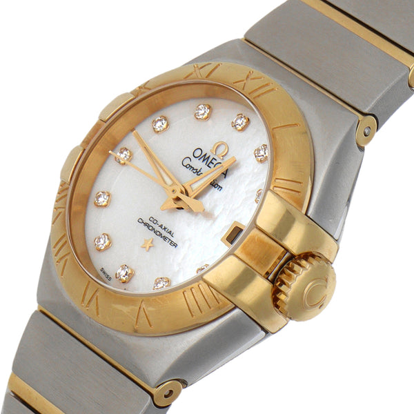 Reloj Omega para dama modelo Constellation Co-Axial vistas en oro amarillo 18 kilates.