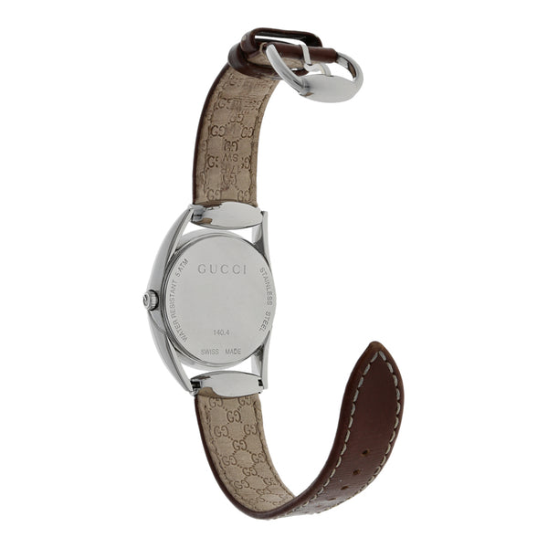 Reloj Gucci para dama en acero inoxidable correa piel.