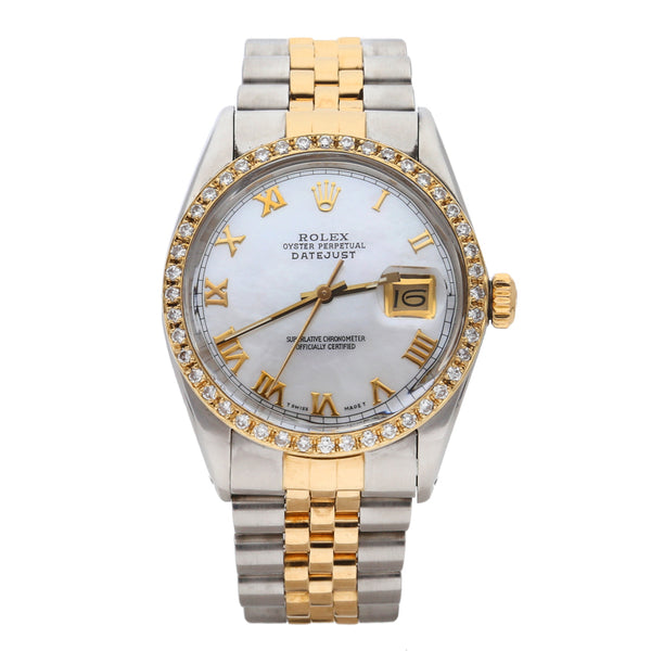 Reloj Rolex para caballero modelo Oyster Perpetual DateJust vistas en oro amarillo 18 kilates.