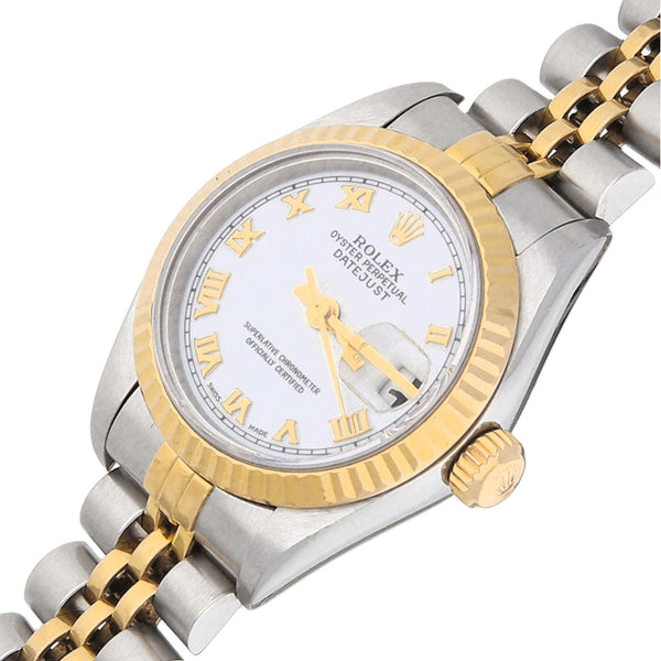 Reloj Rolex para dama modelo Oyster Perpetual DateJust vistas en oro amarillo 18 kilates.