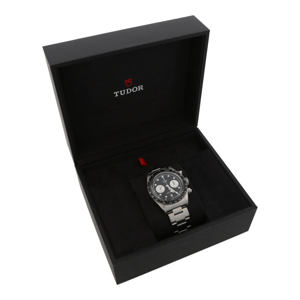 Reloj Tudor para caballero modelo Black Bay Chrono.