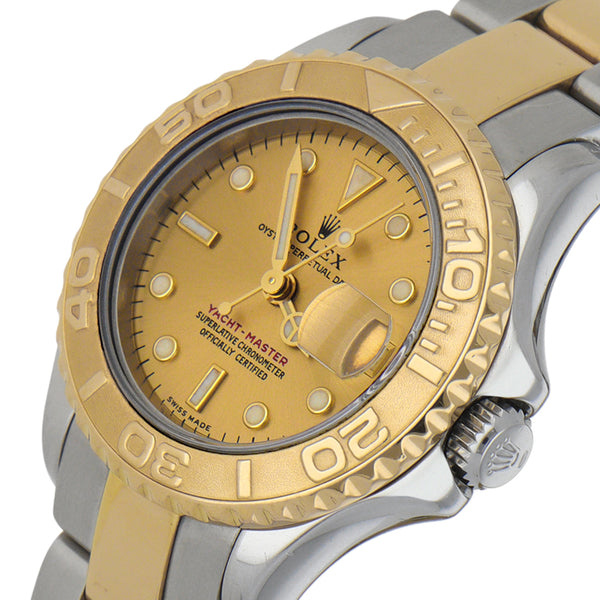 Reloj Rolex para dama modelo Yacht Master vistas en oro amarillo 18 kilates.