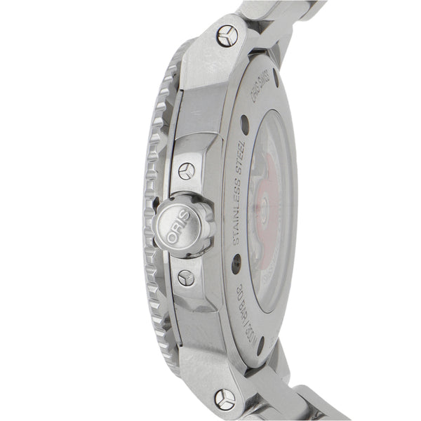 Reloj Oris para caballero modelo Aquis Date.