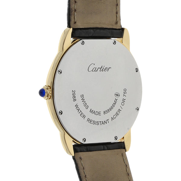 Reloj Cartier para caballero modelo Ronde caja en oro amarillo 18 kilates.