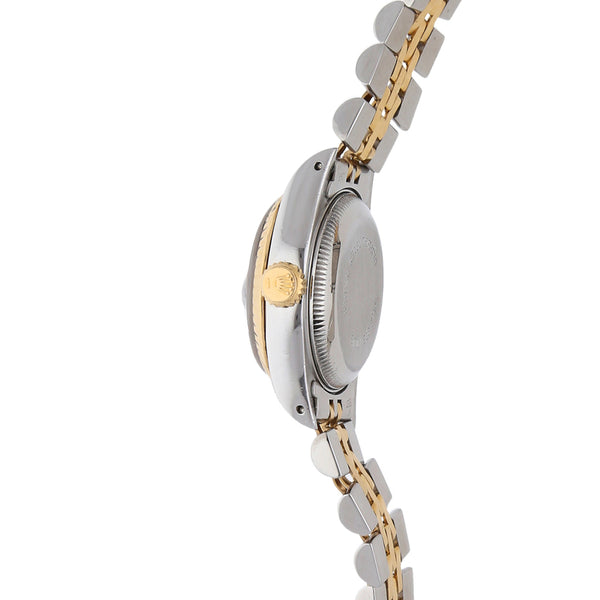 Reloj Rolex para dama modelo Oyster Perpetual Date vistas en oro amarillo 18 kilates.
