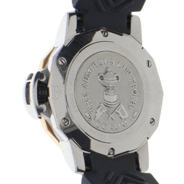 Reloj Corum para caballero modelo Admiral´s Cup bisel en oro rosado 18 kilates.