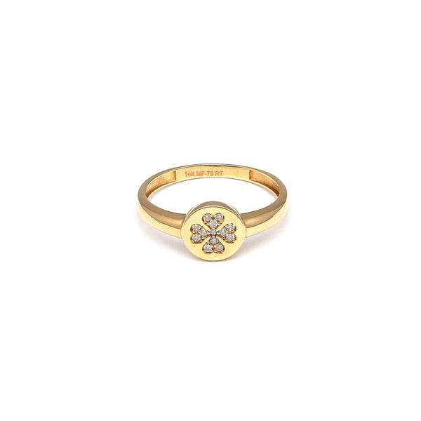 Anillo diseño especial motivo trébol con circonias en oro amarillo 14 kilates.