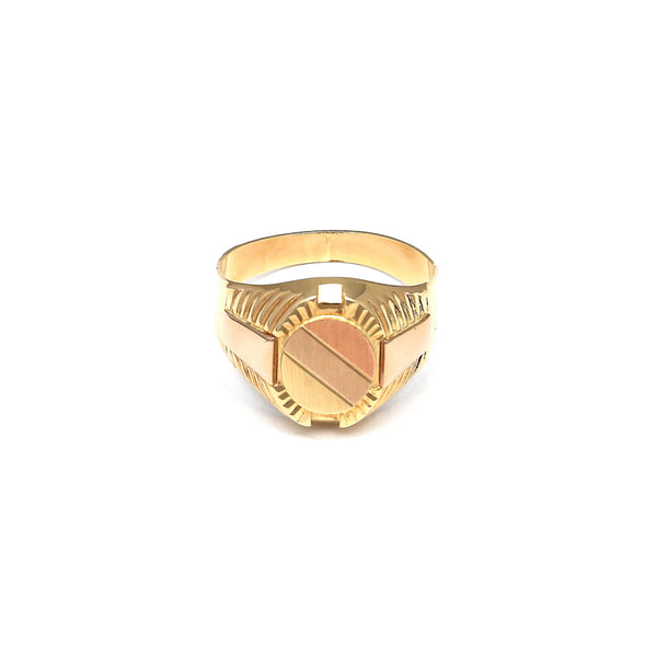 Anillo tipo sello en oro amarillo 14 kilates.