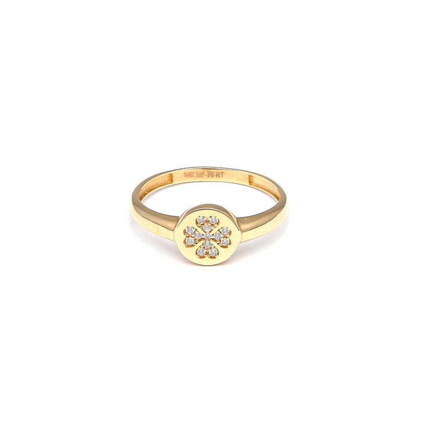 Anillo diseño especial motivo trébol con circonias en oro amarillo 14 kilates.