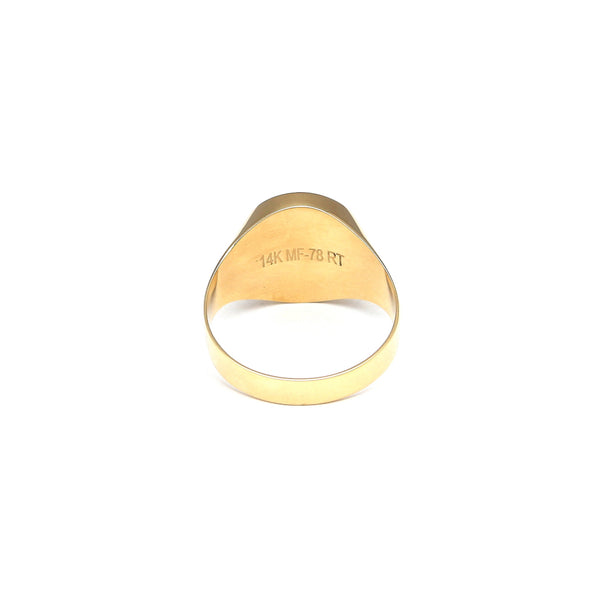 Anillo tipo sello en oro amarillo 14 kilates.