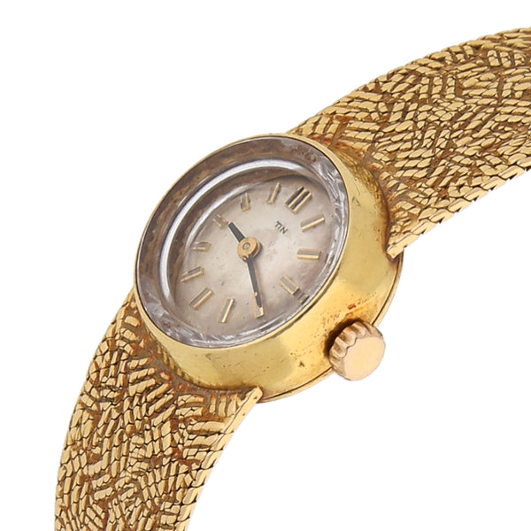 Reloj Certina para dama en oro amarillo 18 kilates.