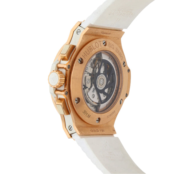 Reloj Hublot para caballero modelo Big Bang caja en oro rosado 18 kilates.