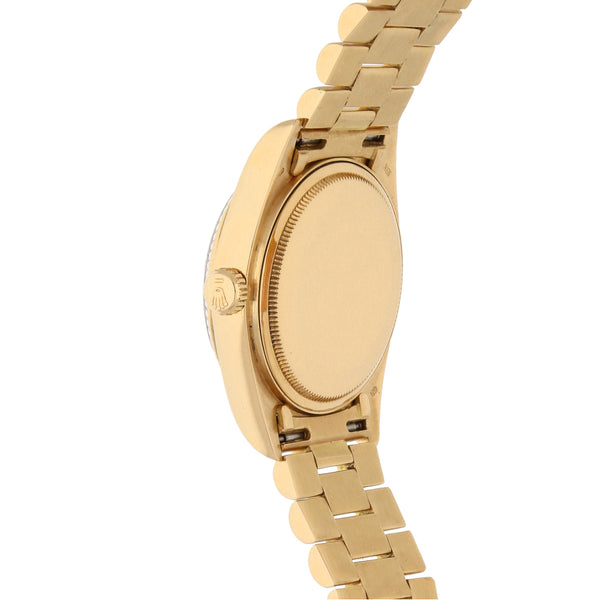 Reloj Rolex para caballero modelo Oyster Perpetual Day-Date en oro amarillo 18 kilates.