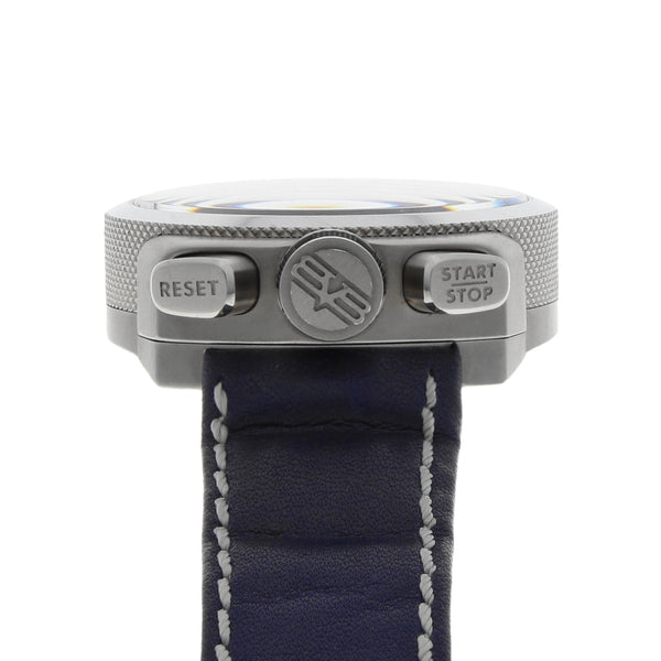 Reloj Bomberg para caballero modelo Bolt 68.