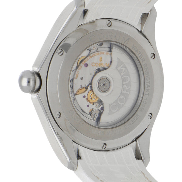 Reloj Corum para dama modelo Bubble.