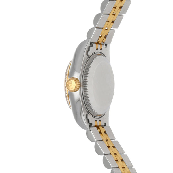 Reloj Rolex para dama modelo Oyster Perpetual DateJust vistas en oro amarillo 18 kilates.